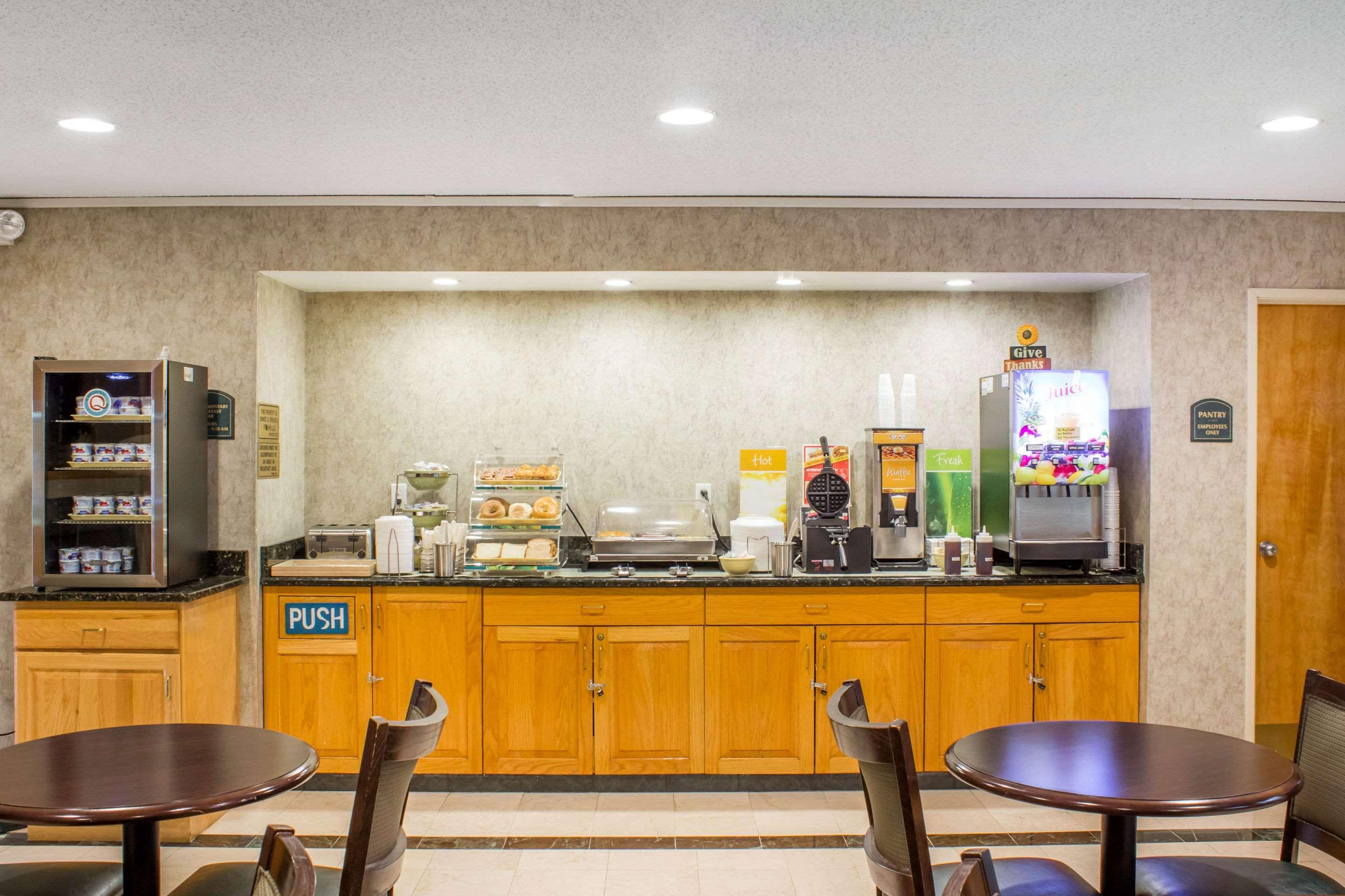Econo Lodge Raleigh Luaran gambar