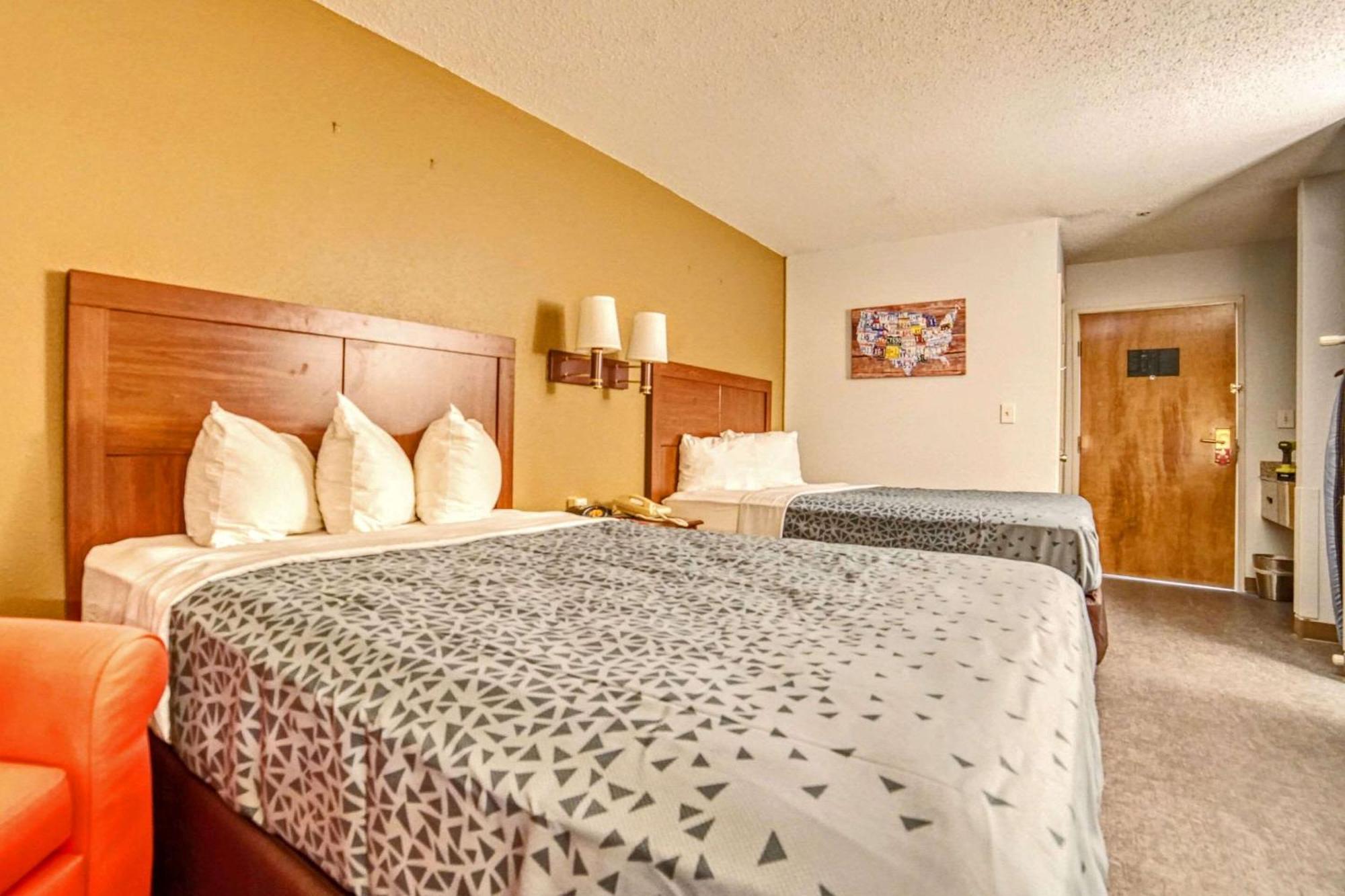 Econo Lodge Raleigh Luaran gambar