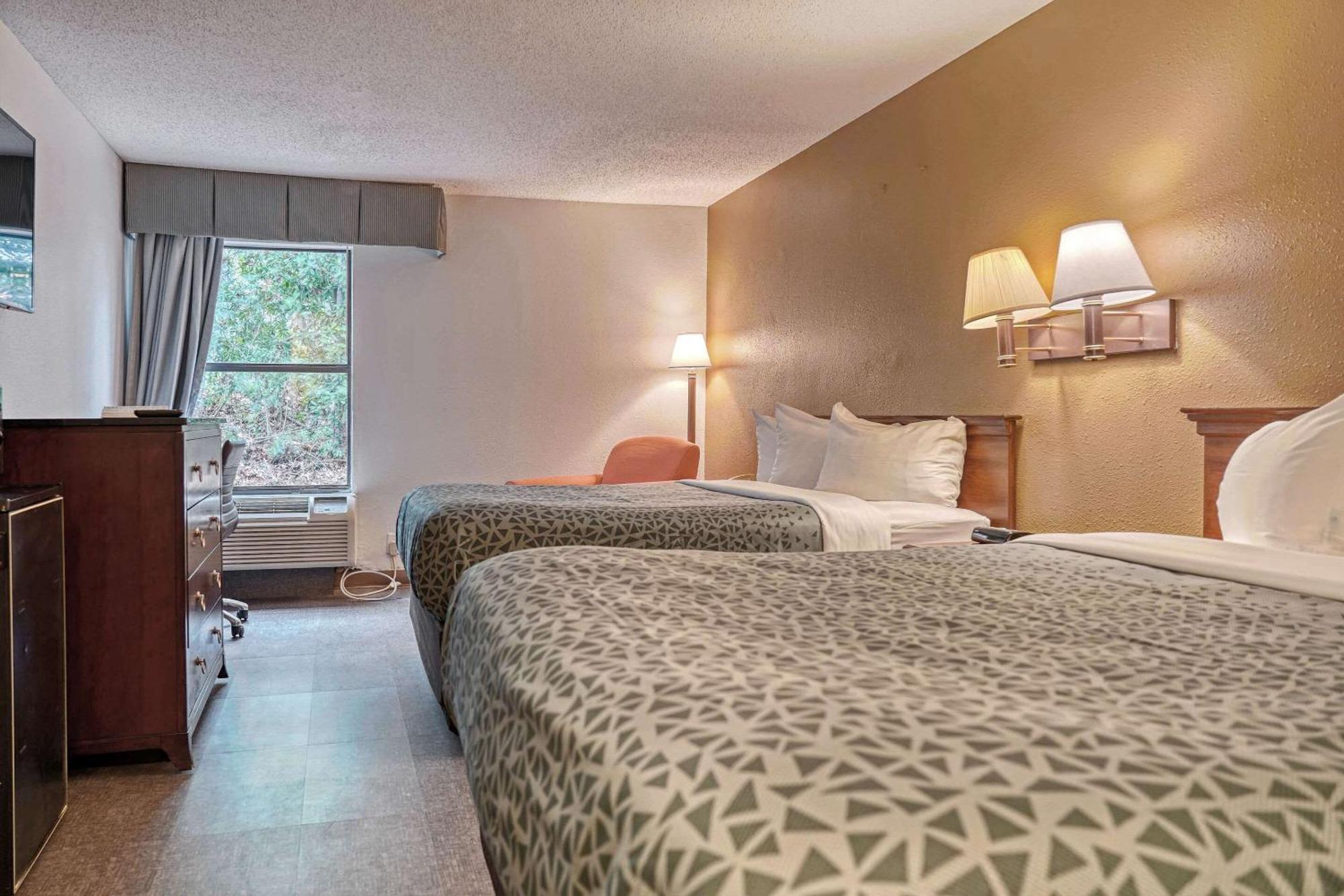 Econo Lodge Raleigh Luaran gambar