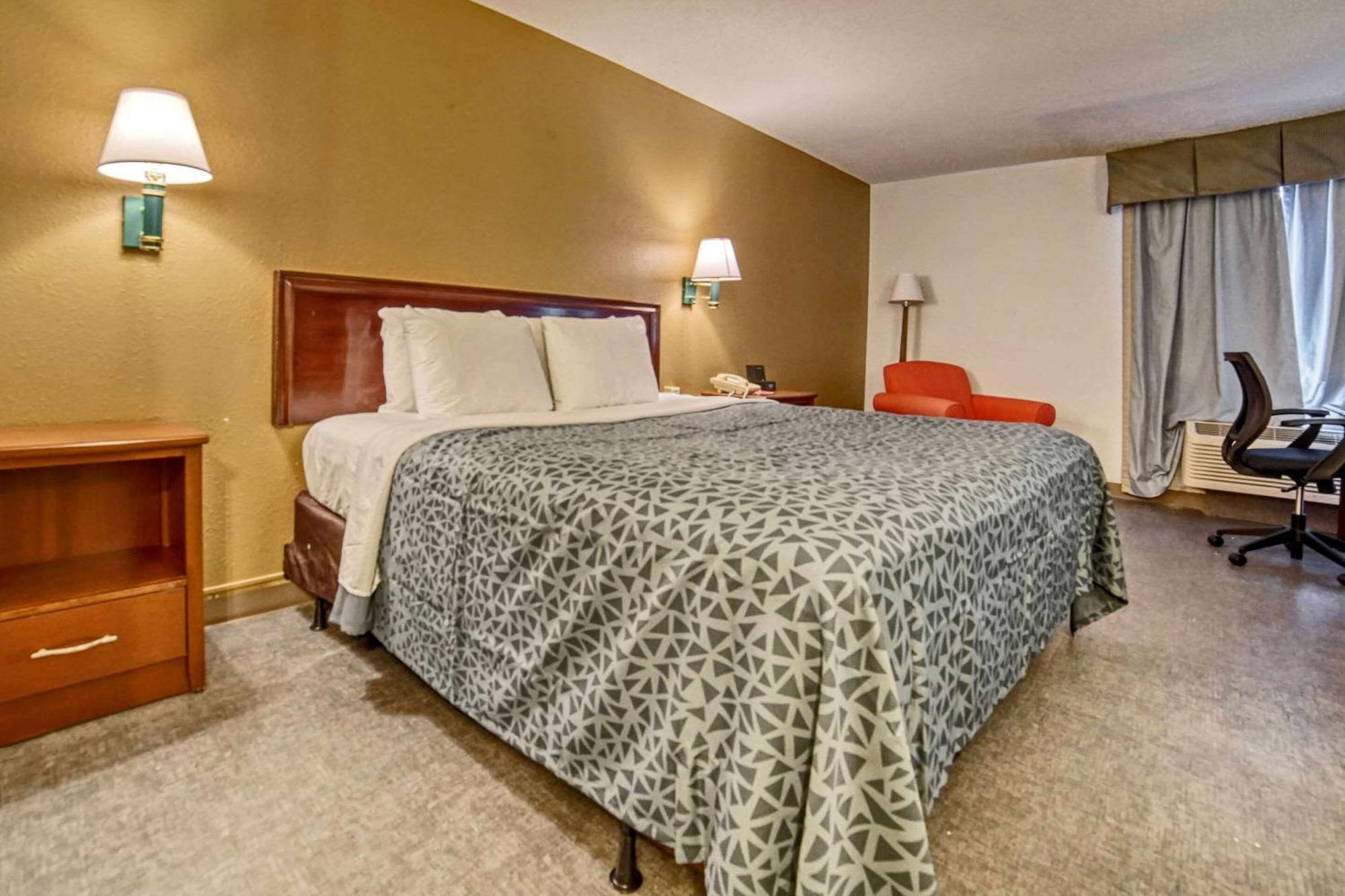 Econo Lodge Raleigh Luaran gambar
