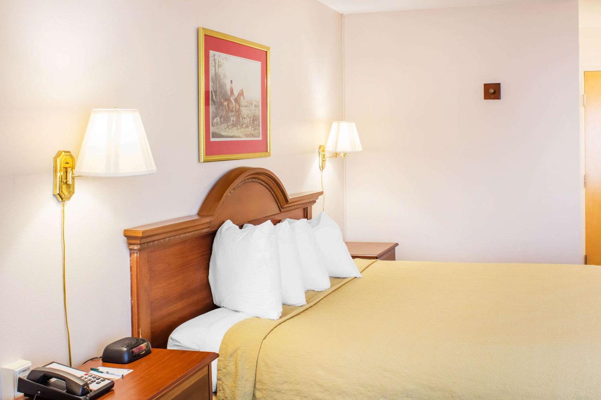 Econo Lodge Raleigh Luaran gambar